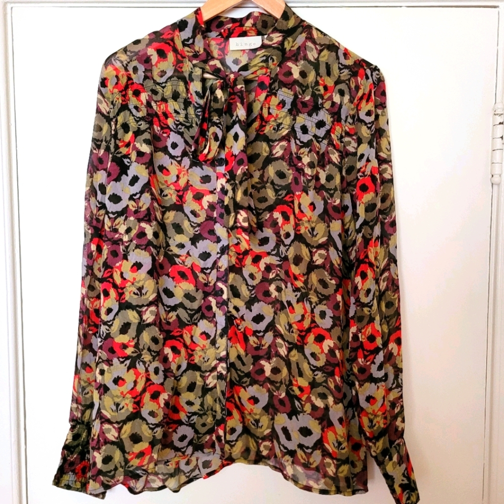 Blouse - Picture 1 of 10
